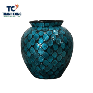 Blue lacquer vase