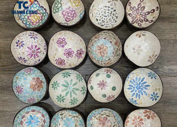 Coconut Bowls Inlaid With Many Textures