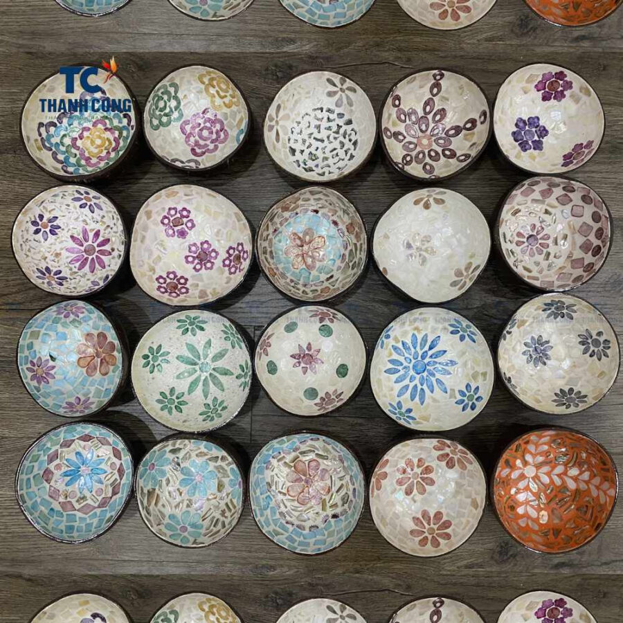 Coconut Bowls Inlaid With Many Textures