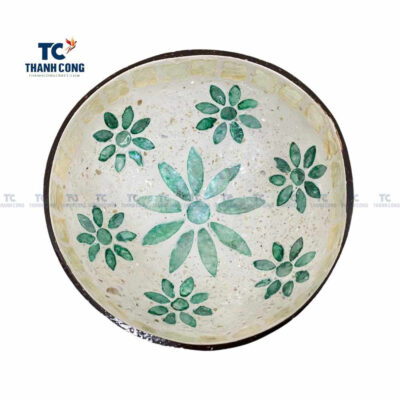 Coconut bowl with flower shape inlaid
