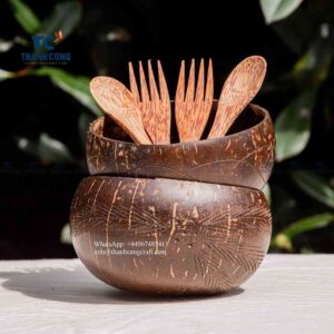 coconut bowl and spoon, coconut bowls wholesale, Coconut bowl set with wooden coconut spoon and fork, coconut shell bowls wholesale