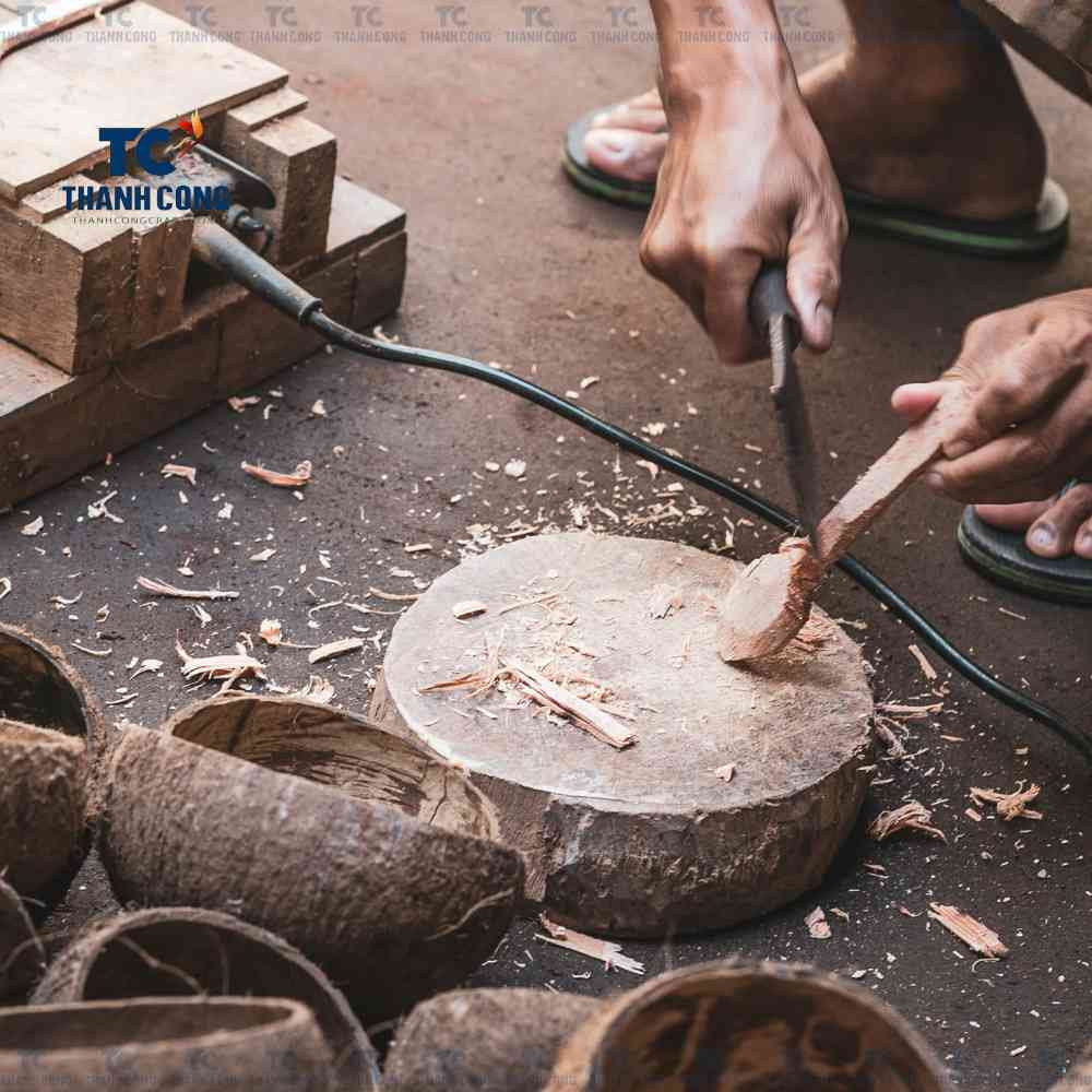 Preparing tools to make your own coconut bowls
