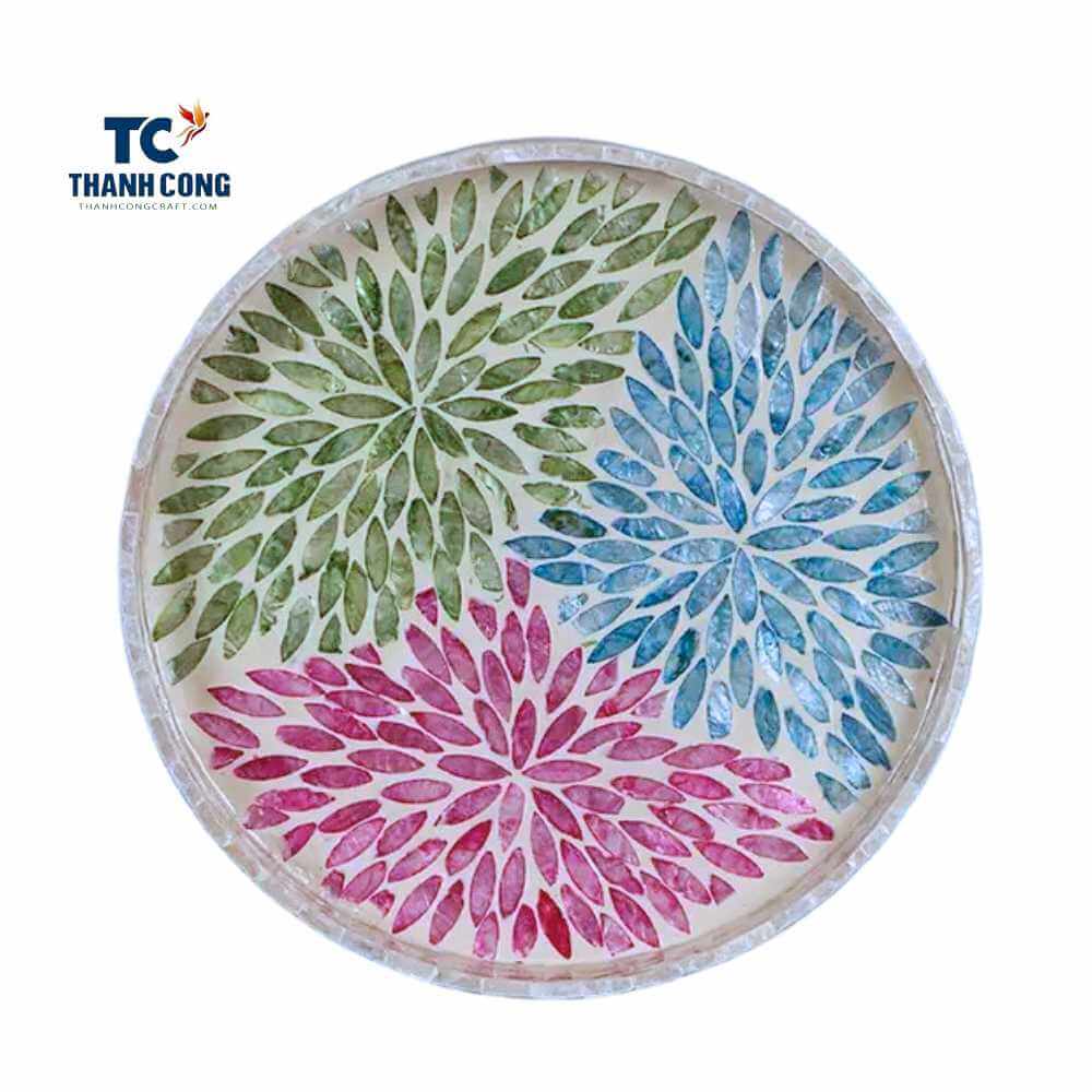 Serving tray with handles