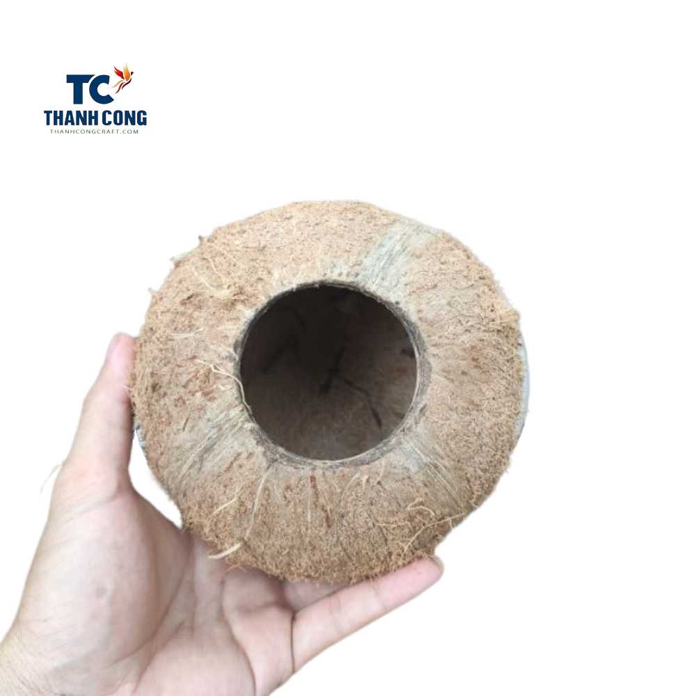 Coconut shell ashtrays are natural and renewable, which makes them a sustainable choice. They are biodegradable and do not harm the environment.