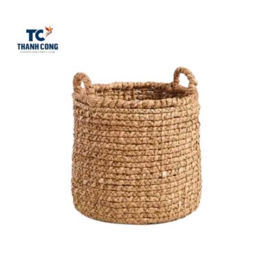 Small round seagrass baskets possess distinctive characteristics and features that make them highly desirable