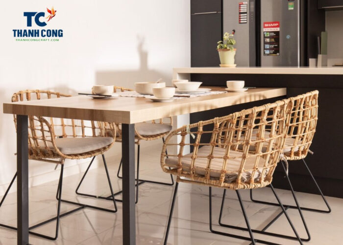 Classic Style Woven Bamboo Rattan Table And Chairs