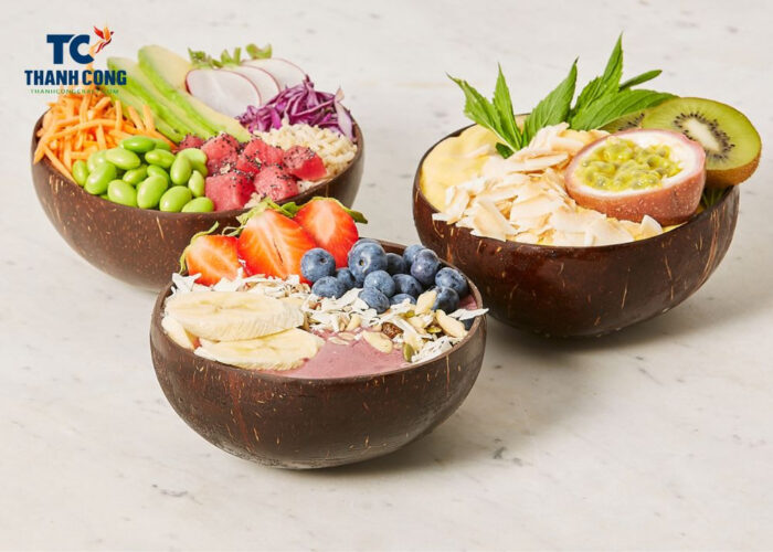 Utilizing Coconut Shell Bowls for Storing Salads and Fruits