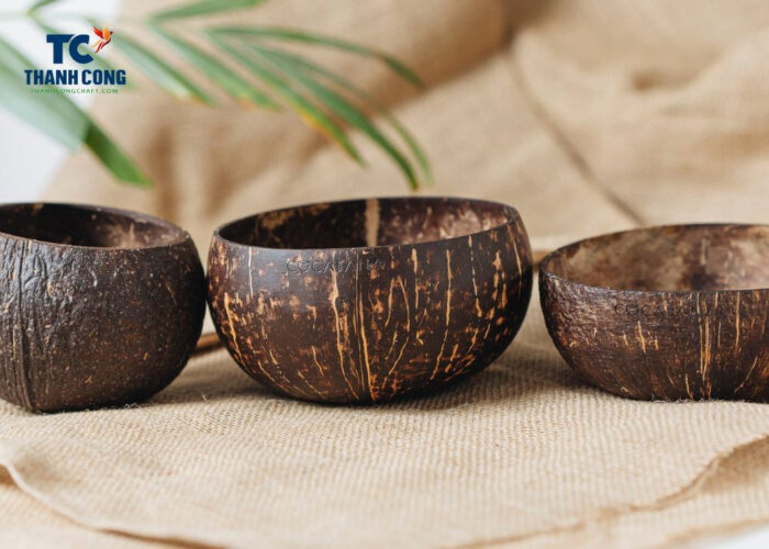 How to beautifully decorate food with coconut shell bowls