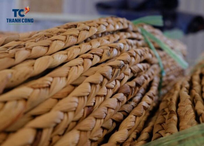 How to clean water hyacinth baskets