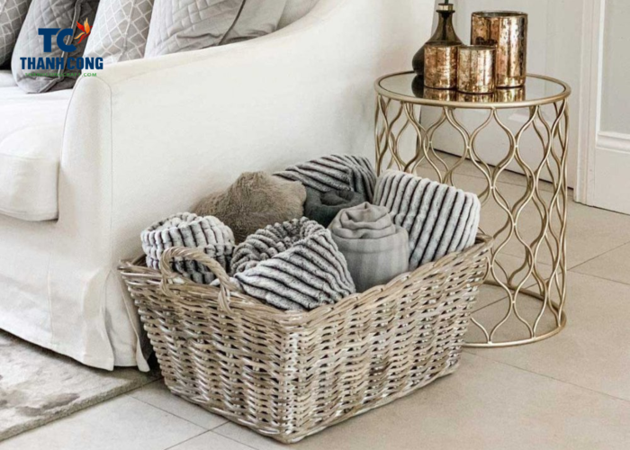 How To Decorate A Wicker Basket