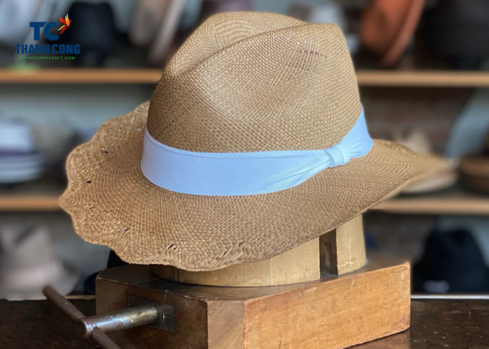 How to reshape a seagrass hat