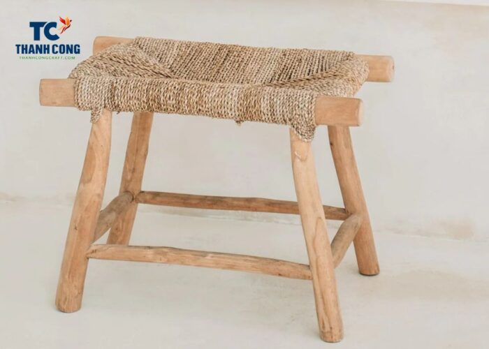 How to weave a seagrass stool