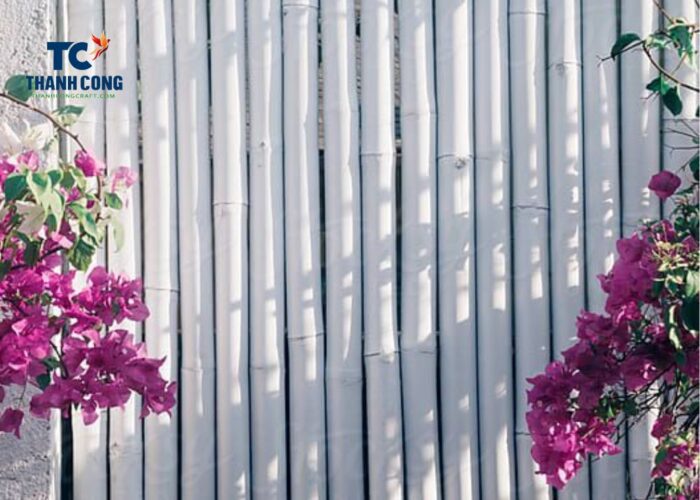 How to paint bamboo fences