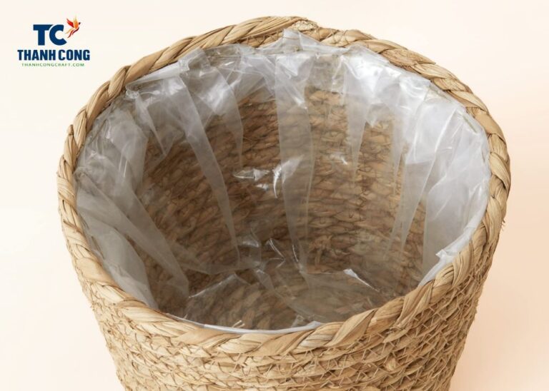 How to use wicker baskets as planters