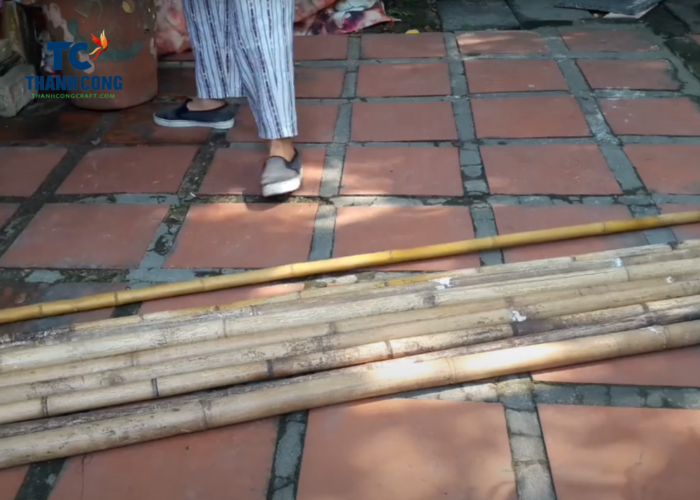 DIY bamboo clothes rack
