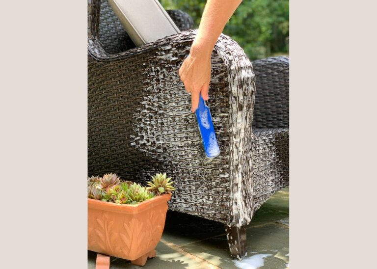 A Guide on How to Clean Wicker Chairs Effectively!