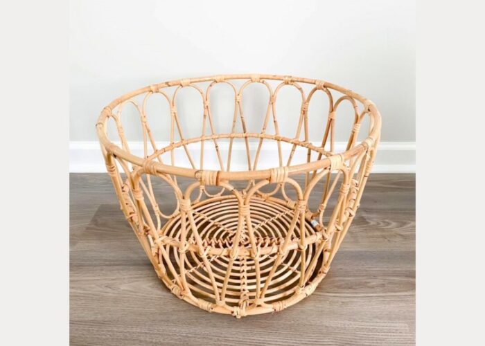 How to Make a DIY Rattan Table
