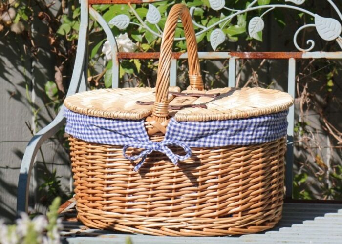 How to clean an old wicker picnic basket