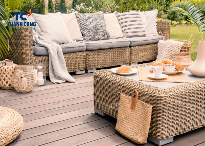 How to remove paint from plastic wicker furniture without damaging it