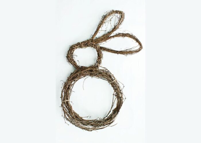 How to make a grapevine bunny wreath