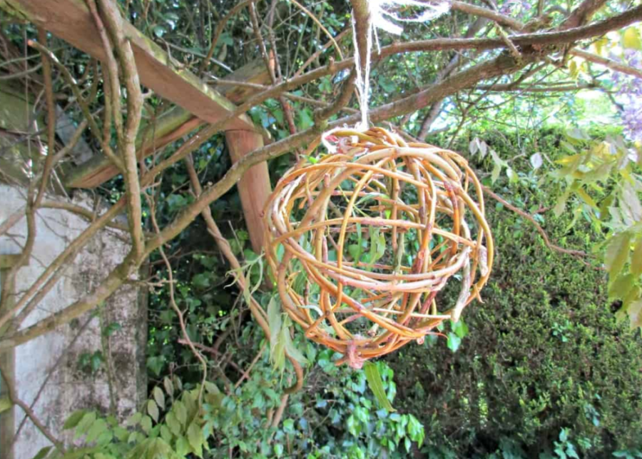 How to Make a Willow Ball Sphere for Decoration?