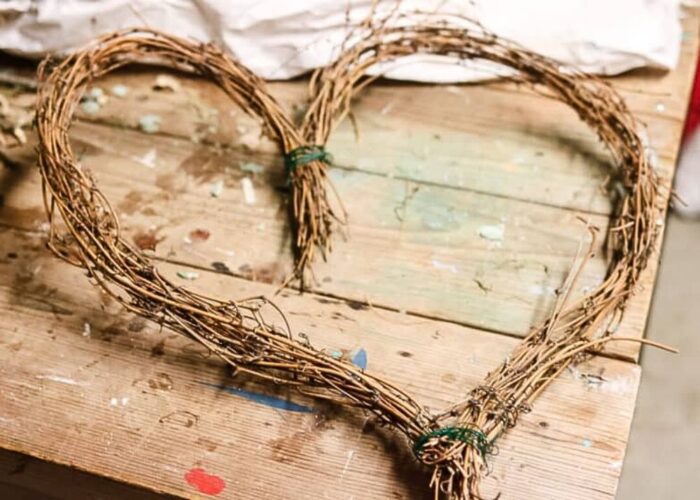 How to make a heart shaped grapevine wreath
