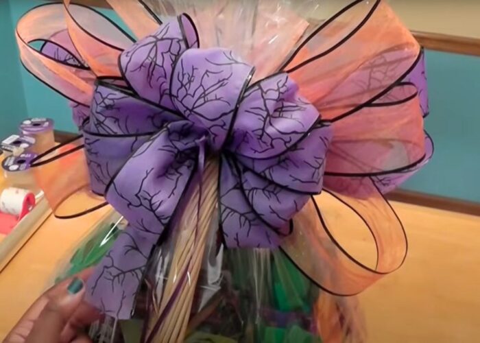 How to make diy halloween gift baskets How to make diy halloween gift baskets