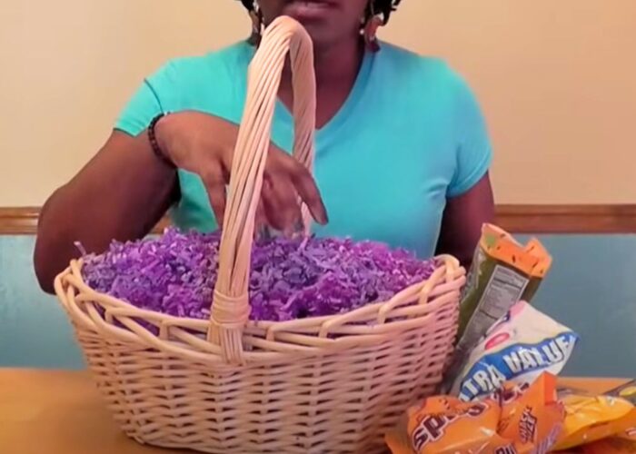 How to make diy halloween gift baskets How to make diy halloween gift baskets