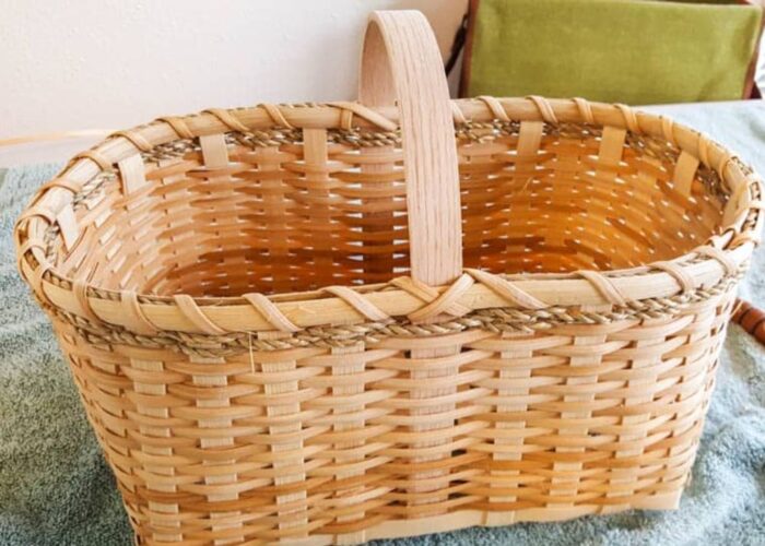 How to weave a reed basket step by step