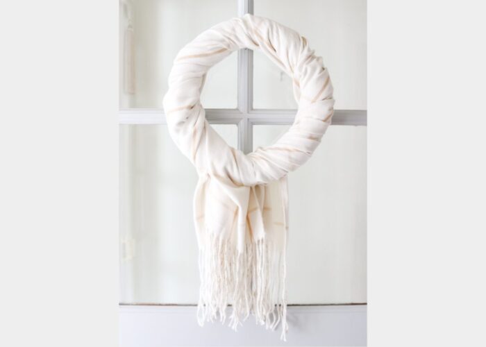 How to make a scarf wreath DIY
