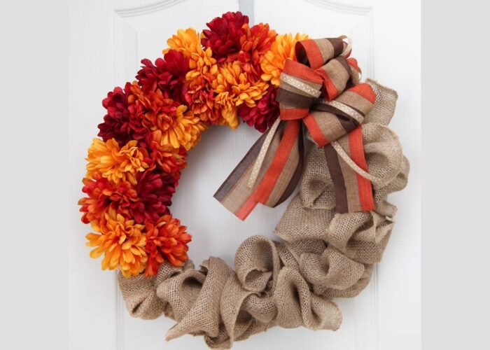 How to make a wreath out of burlap step by step