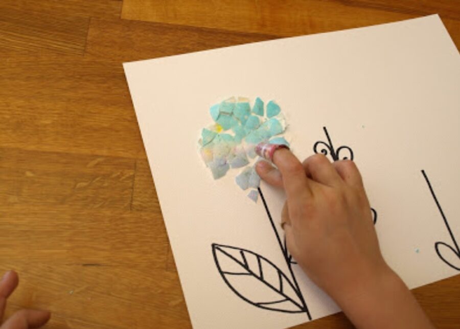 How to make eggshell mosaic art easy?