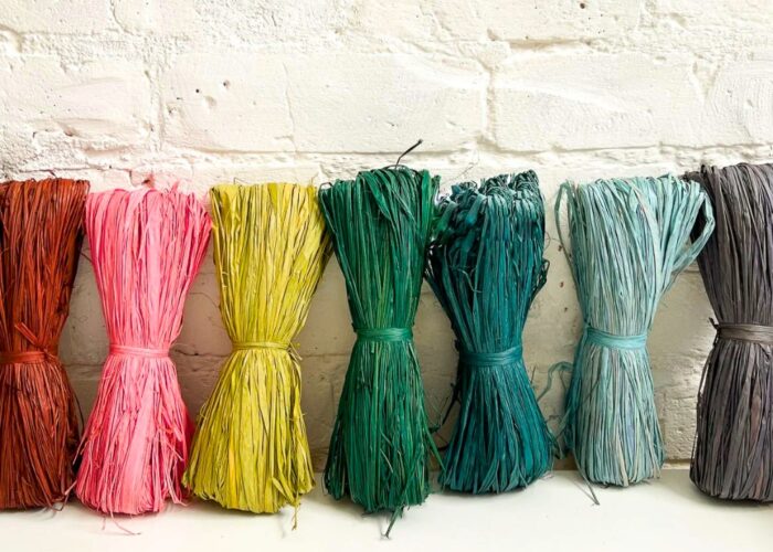 How to dye raffia naturally