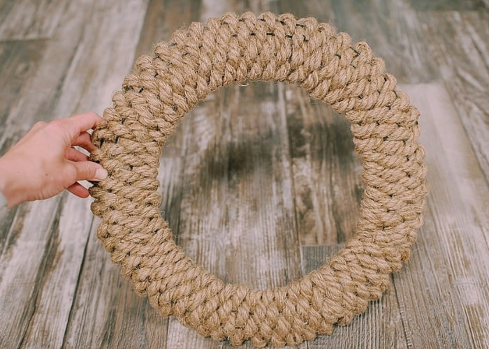 How to make a jute rope wreath