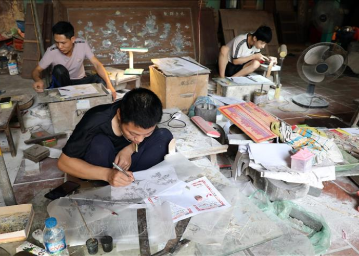 Process of making mother-of-pearl painting