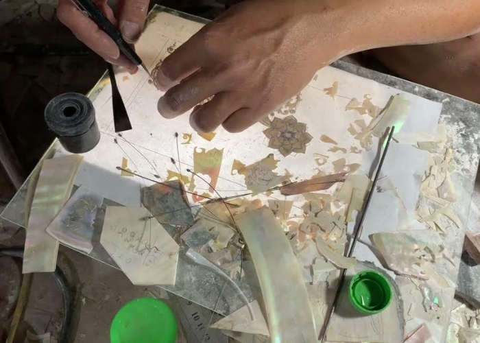 Process of making mother-of-pearl painting