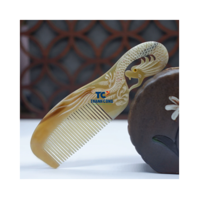 Natural Horn Comb With Dragon Handle (TCLSHC-9016)