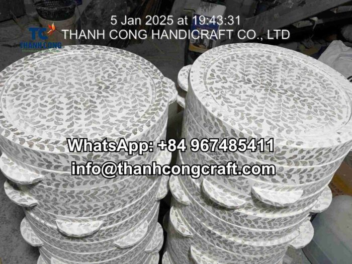 Supply mother of pearl chocolate tray with handle