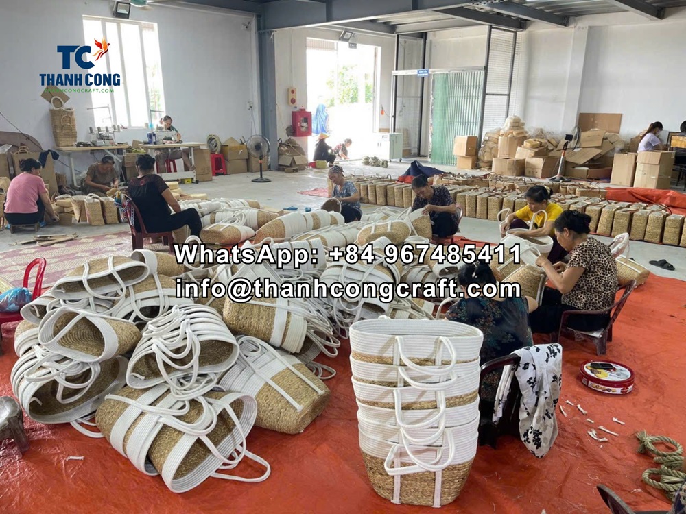 Water hyacinth product handicraft viet nam supplier (7)