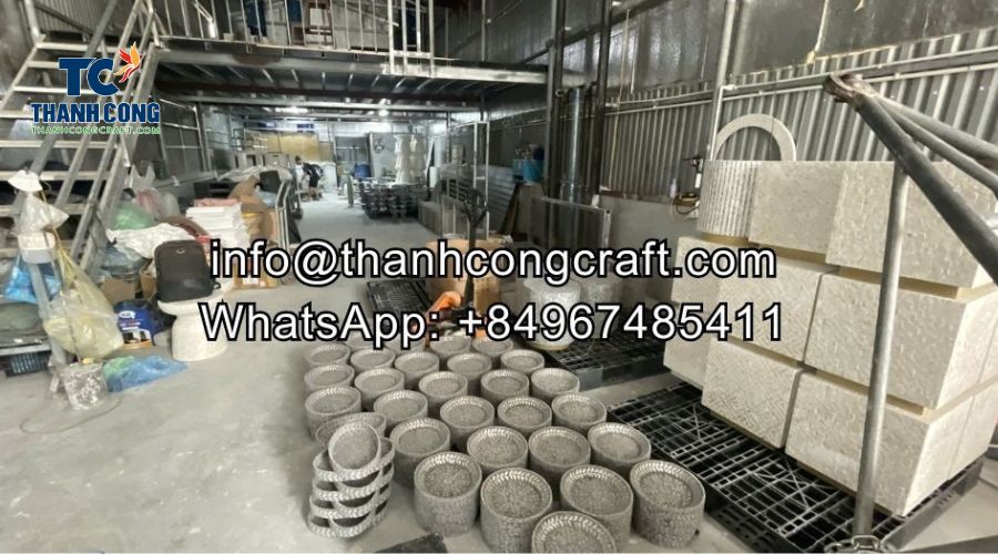 Detailed Comparison: Mother-of-Pearl Inlay vs. Lacquerware