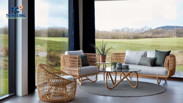 Comparison-Between-Rattan-and-Wooden-Furniture