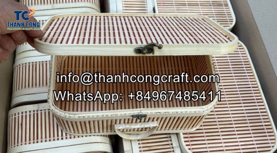 Bamboo basket after completing the steps