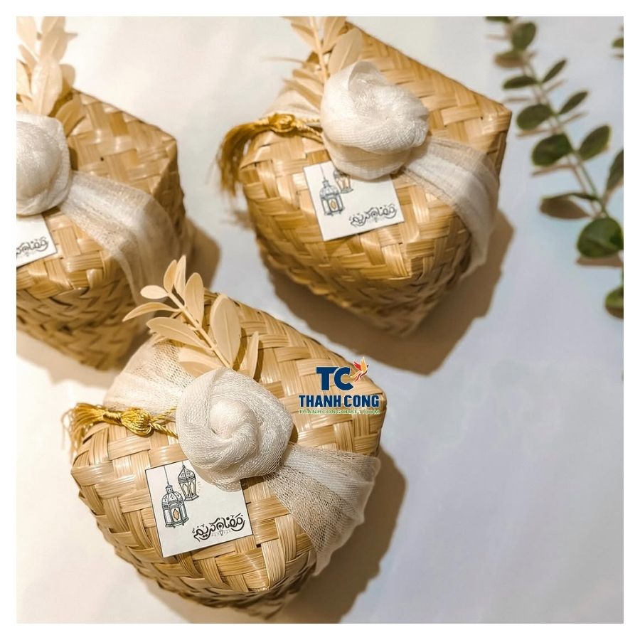 Bamboo baskets for Eid and Ramada (30)