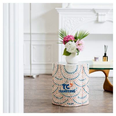 Mother of pearl table (2)