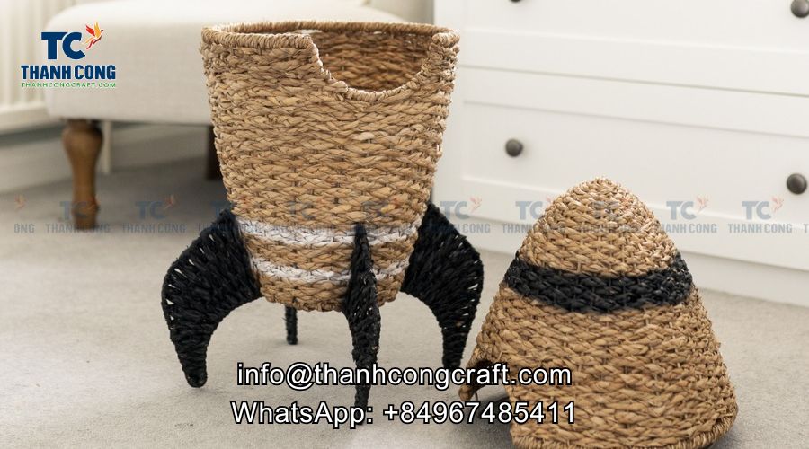 Rocket shaped rattan toy