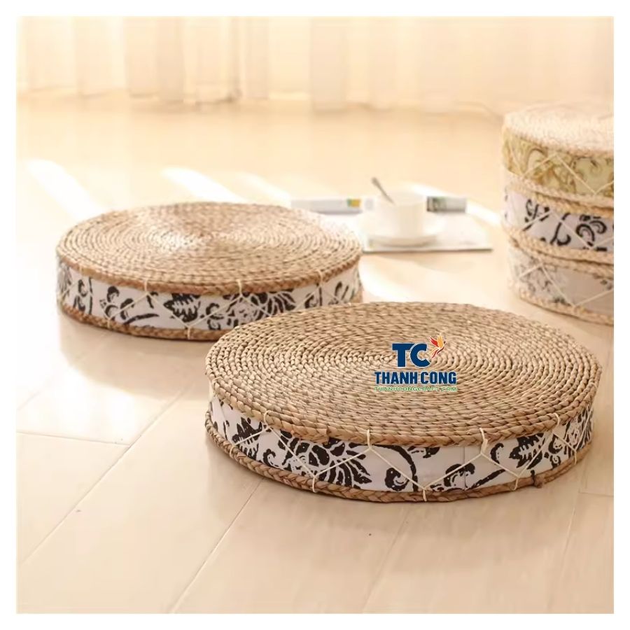 Seagrass pouf (7)