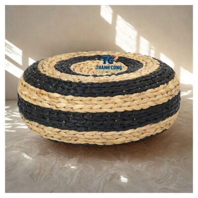 water hyacinth pouf (1)