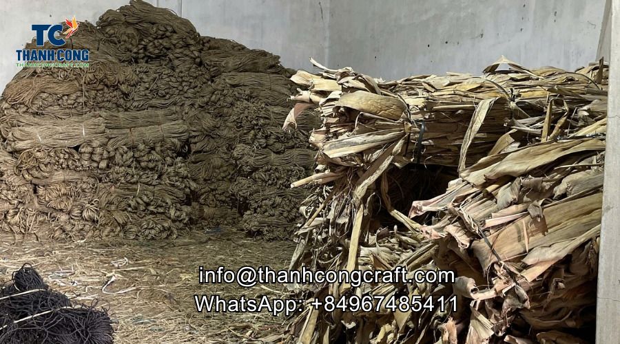 Water-Hyacinth-Pet-house